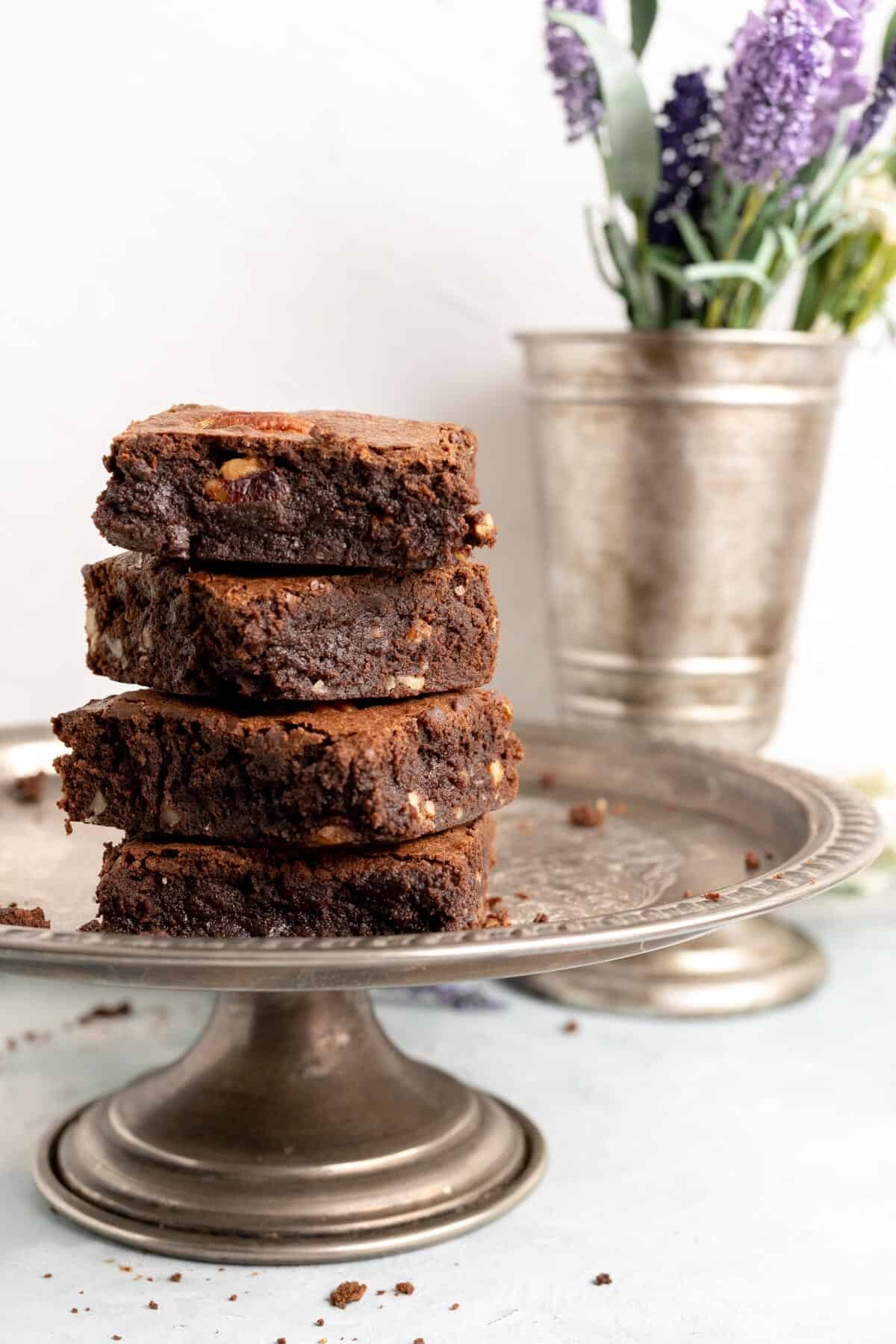 EASY CHOCOLATE BROWNIES post feature image