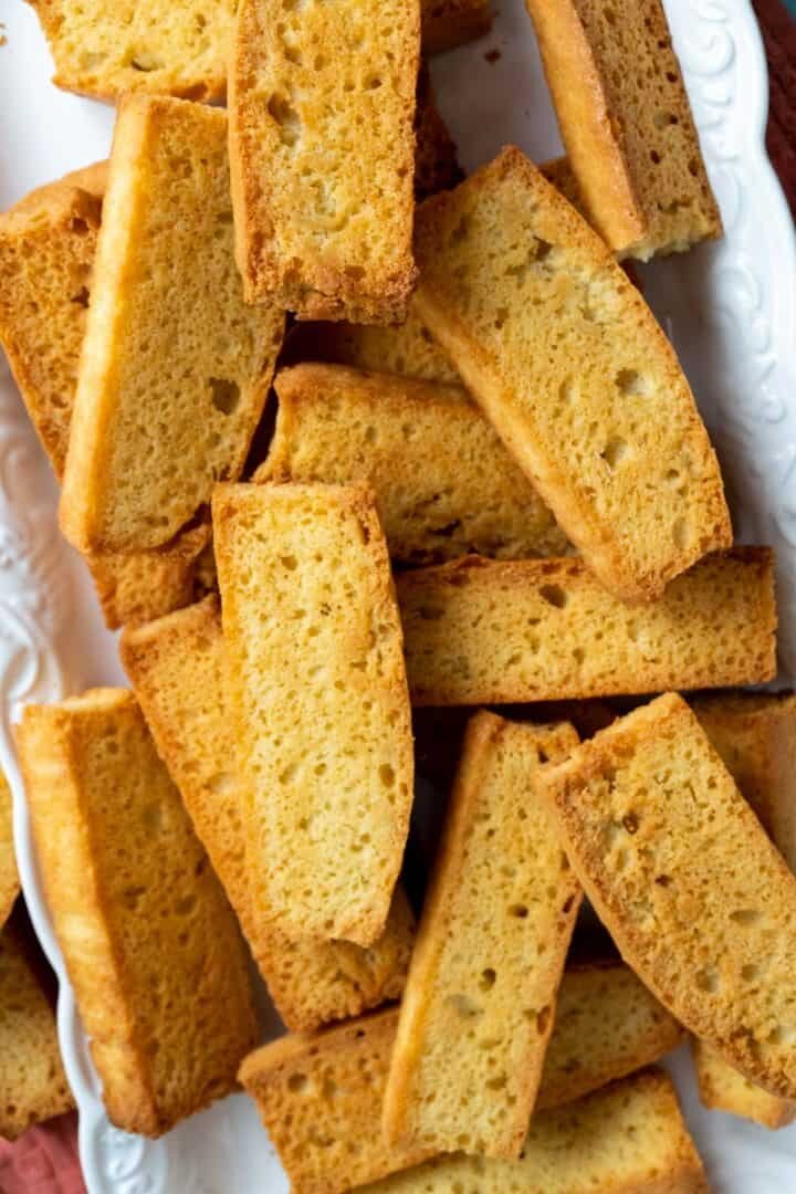 closeup shot of the rusks in the white plate.